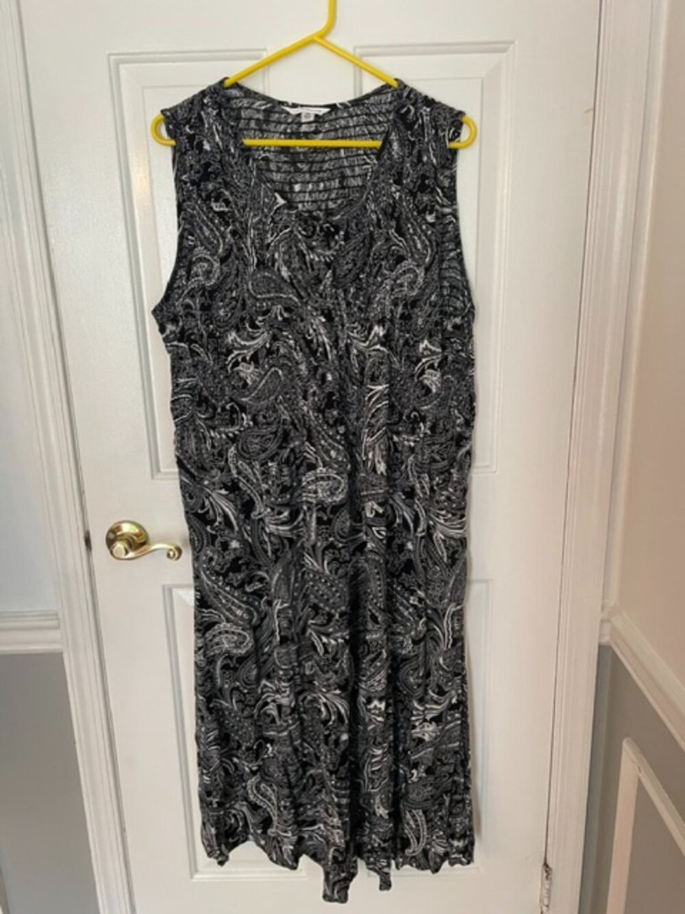 Women's Dress size 2X Black & White. Brand-Croft&Barrow